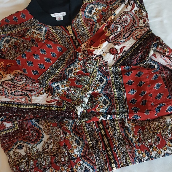 Jacket - Picture 2 of 4